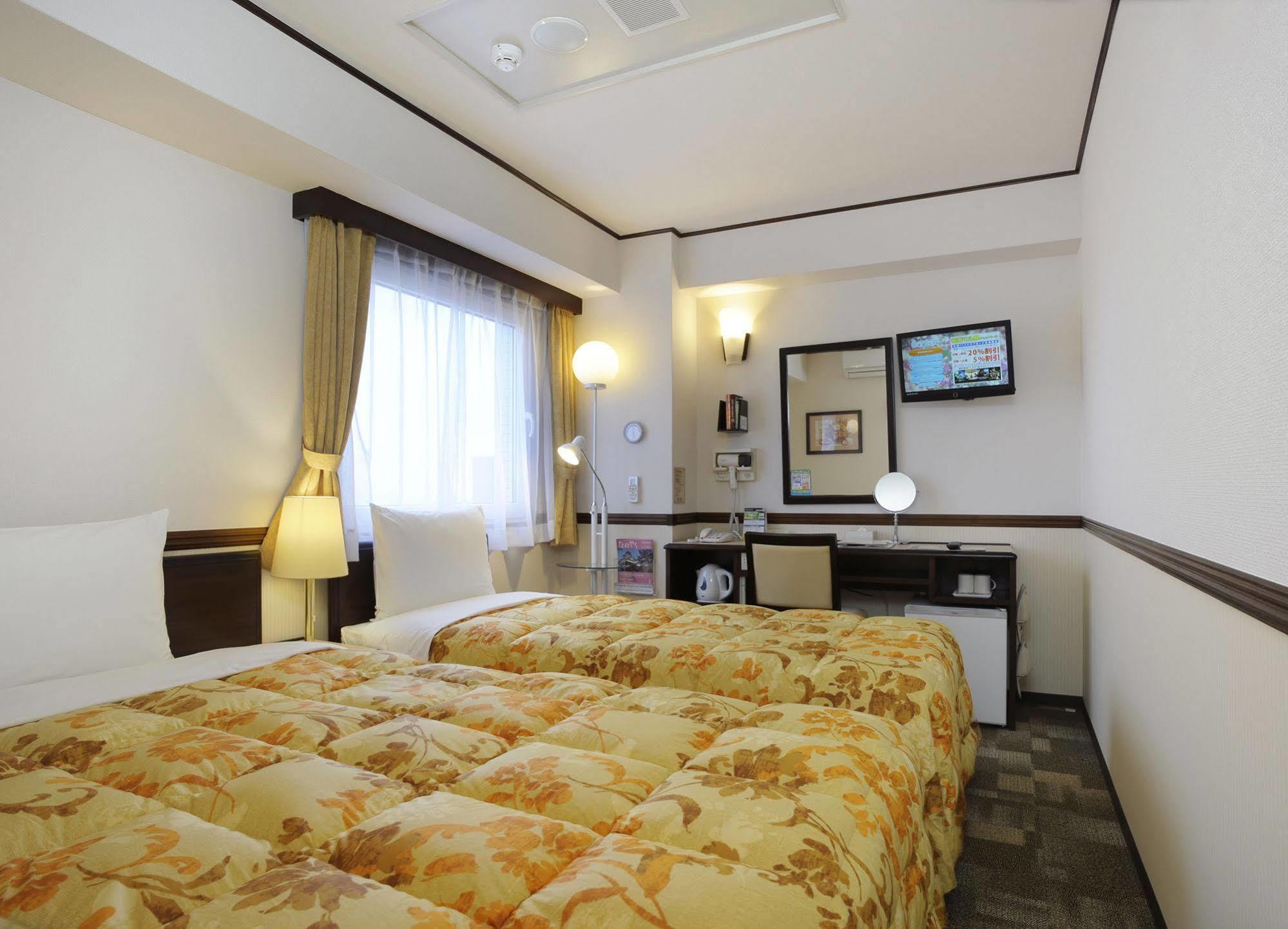 Toyoko Inn Kokura-Eki Minami-Guchi Kitakyuşu Dış mekan fotoğraf