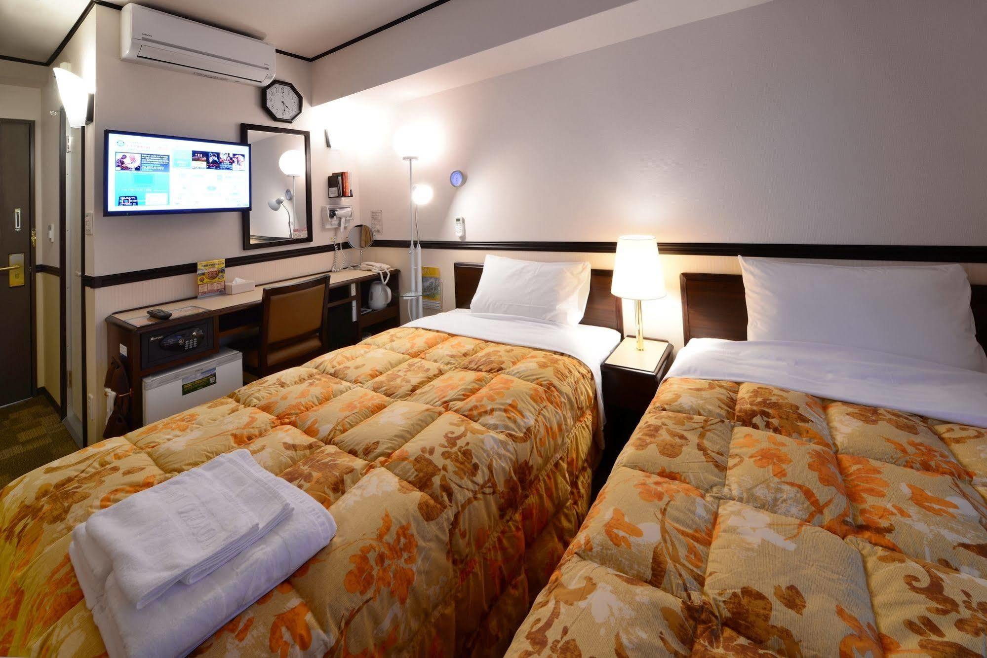 Toyoko Inn Kokura-Eki Minami-Guchi Kitakyuşu Dış mekan fotoğraf