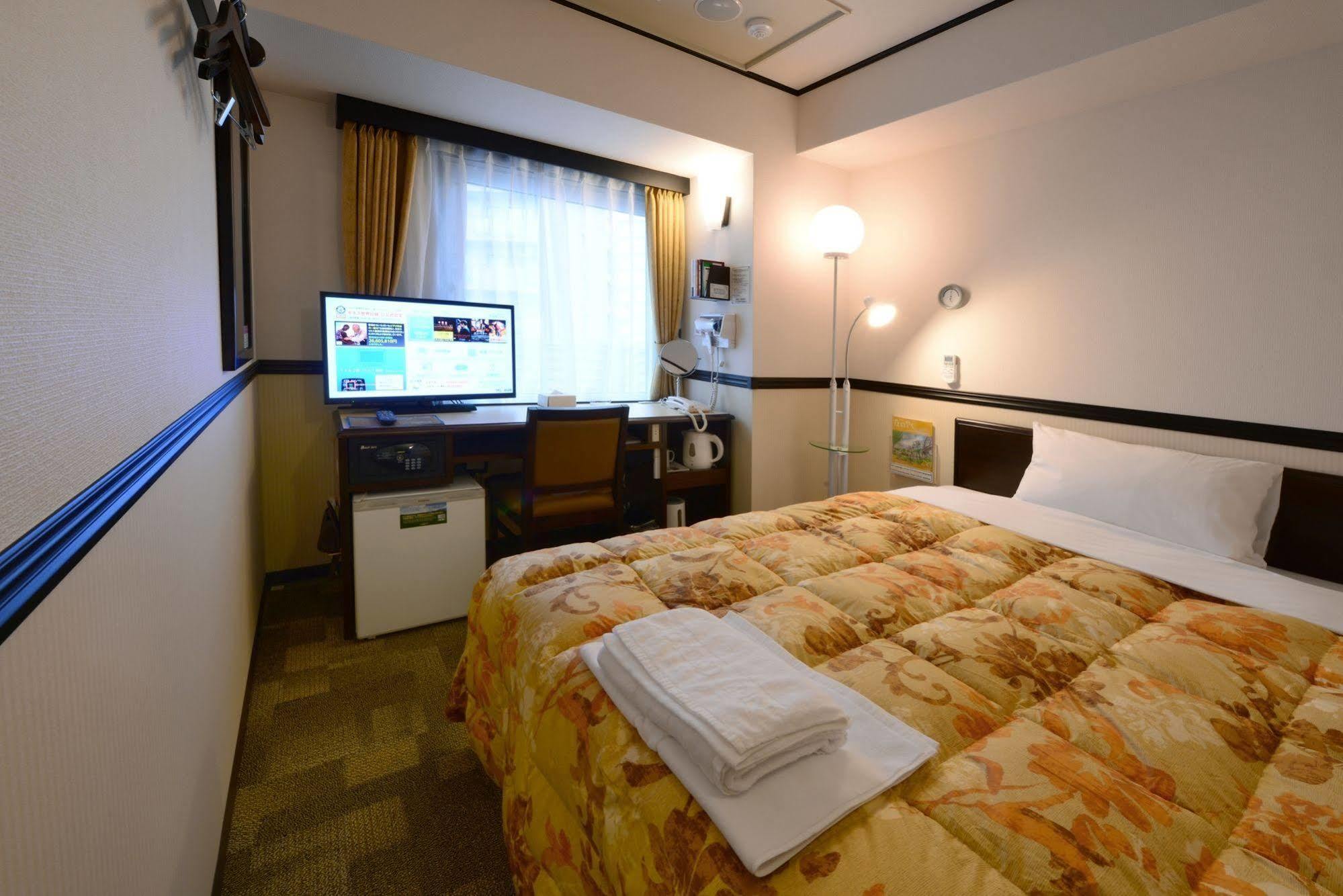 Toyoko Inn Kokura-Eki Minami-Guchi Kitakyuşu Dış mekan fotoğraf