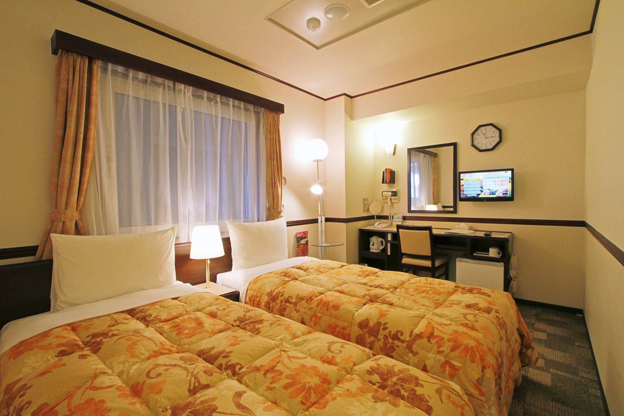 Toyoko Inn Kokura-Eki Minami-Guchi Kitakyuşu Dış mekan fotoğraf